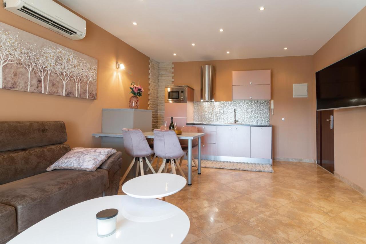 Deluxe Suite Bambi With Panoramic View Zadar Exterior photo