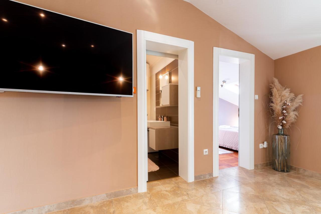 Deluxe Suite Bambi With Panoramic View Zadar Exterior photo