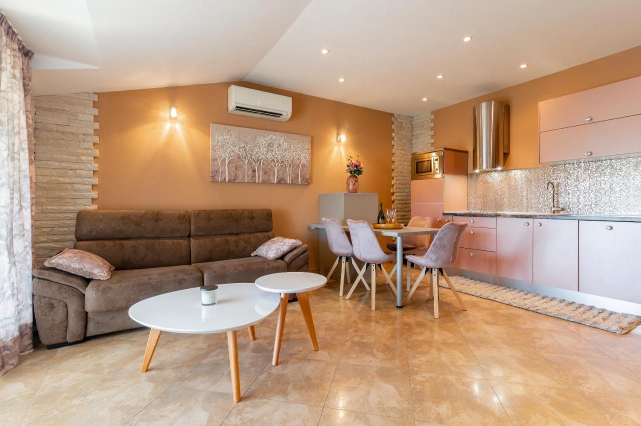 Deluxe Suite Bambi With Panoramic View Zadar Exterior photo